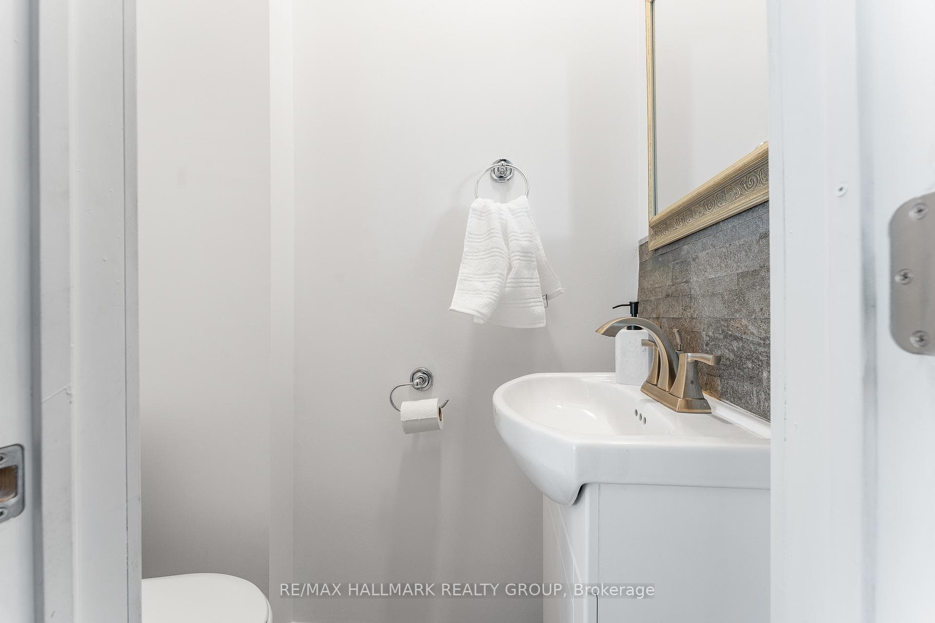 150 Arlington Avenue photo 27