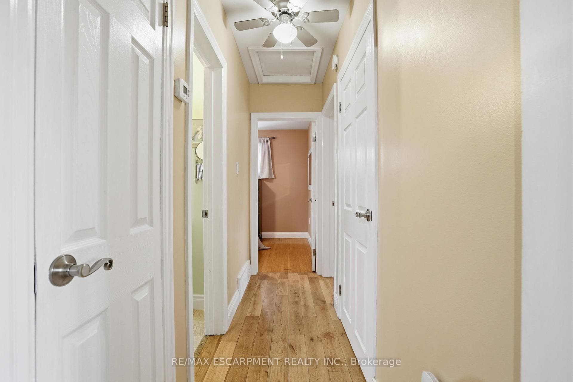 16 Alison Avenue photo 16