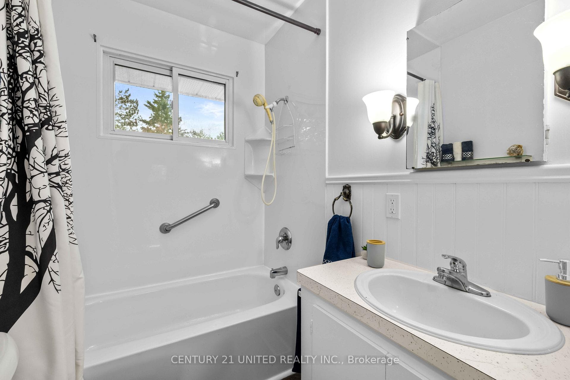 1247 Mann Road photo 22