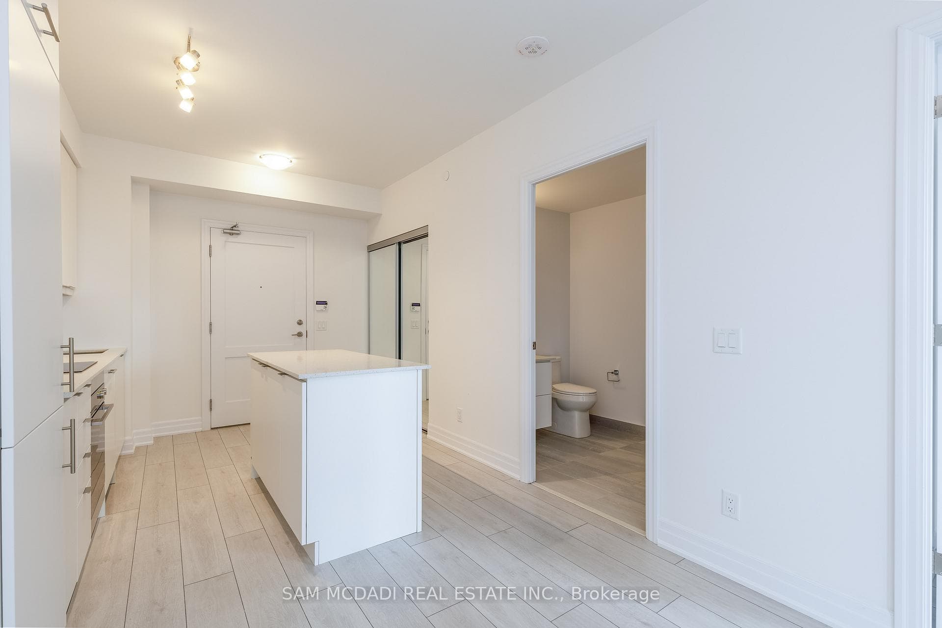 30 Elm Drive Unit 1509 photo 7