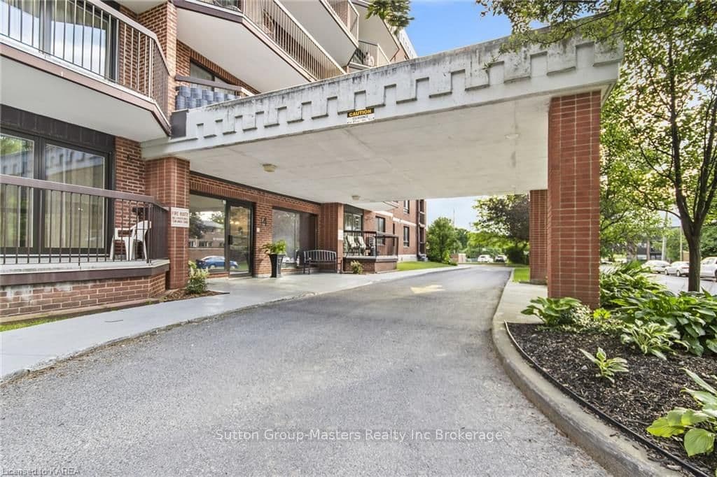 14 GREENVIEW Drive Unit 507 photo 31