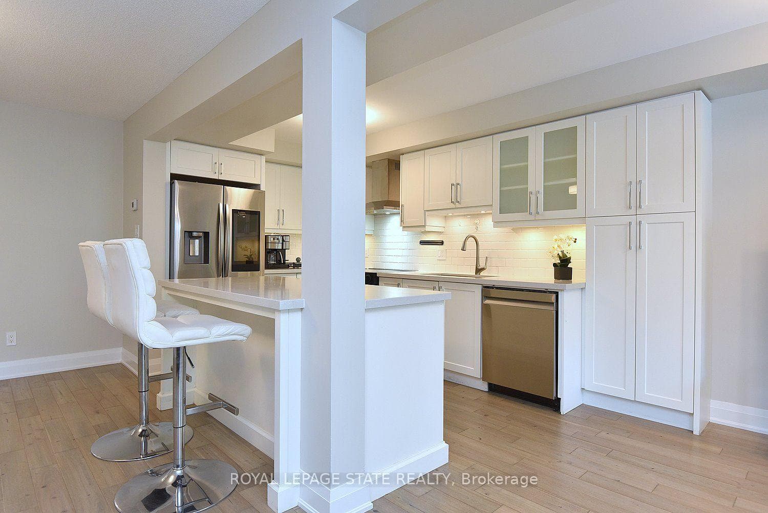 519 Southridge Drive photo 5