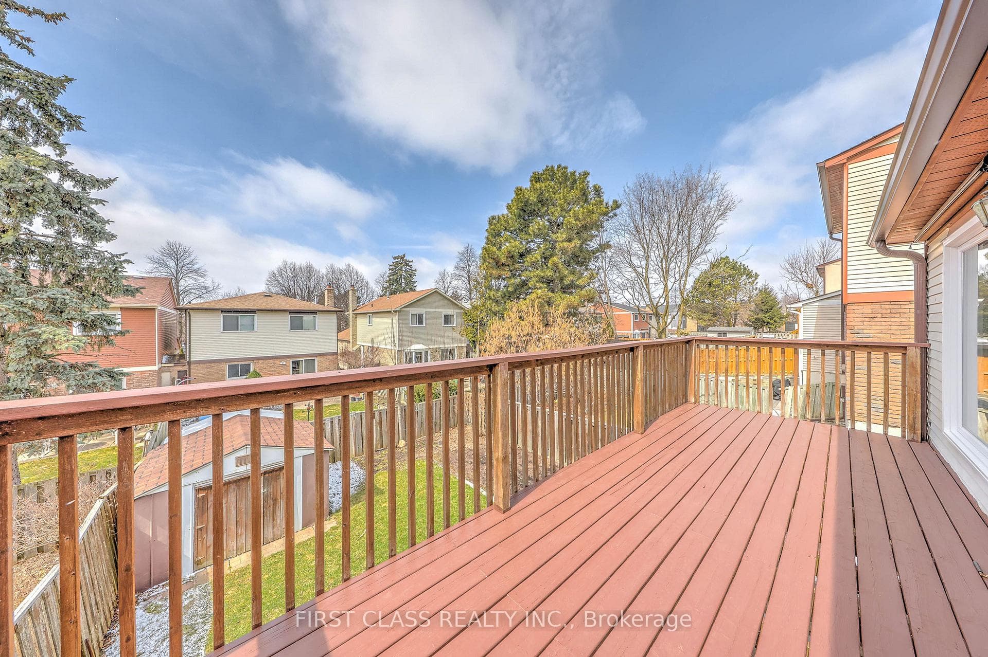 85 Madsen Crescent photo 36