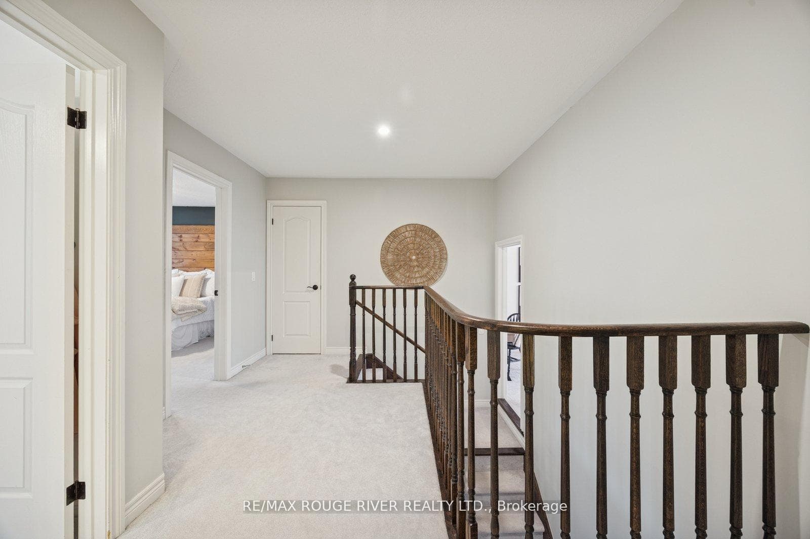 245 Blackwell Crescent photo 40
