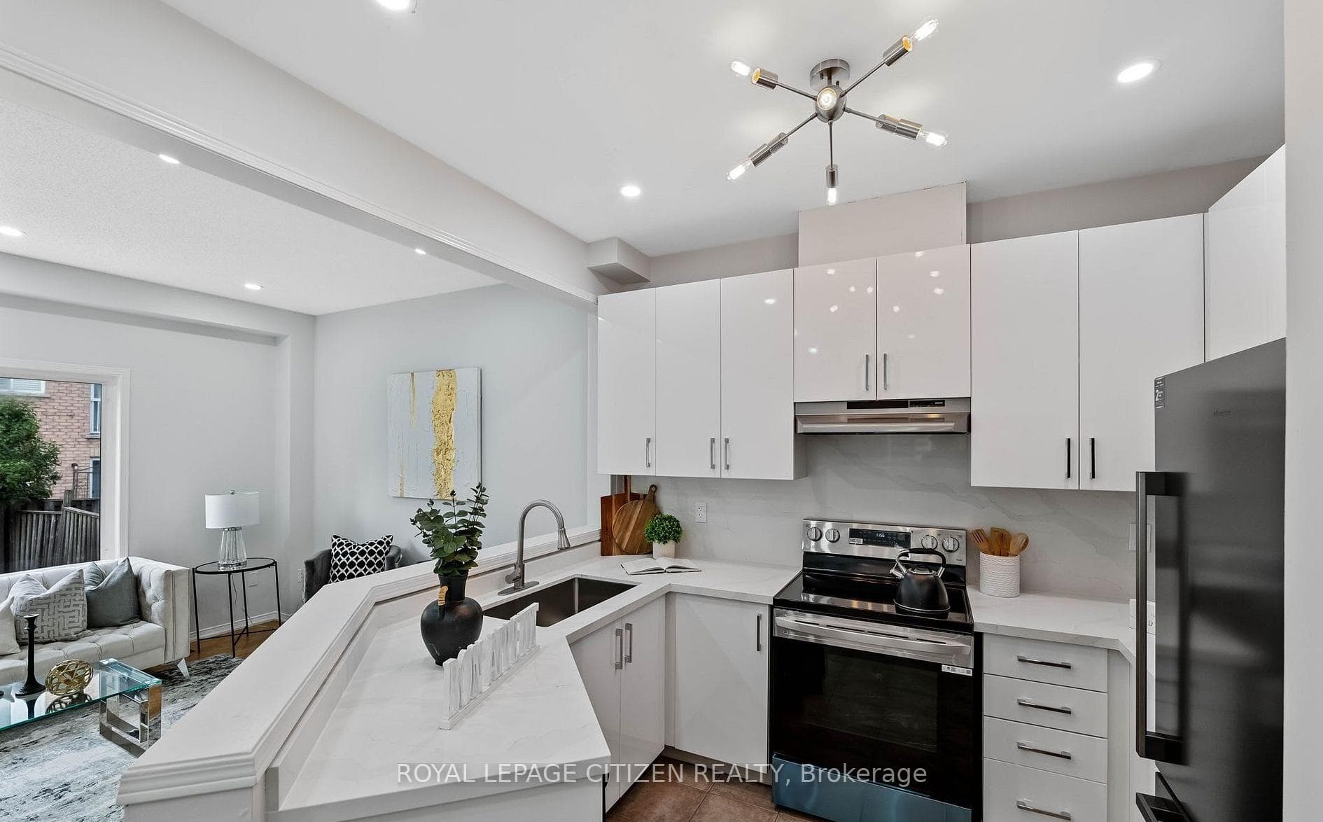 16 Marjoram Drive Unit Main photo 7