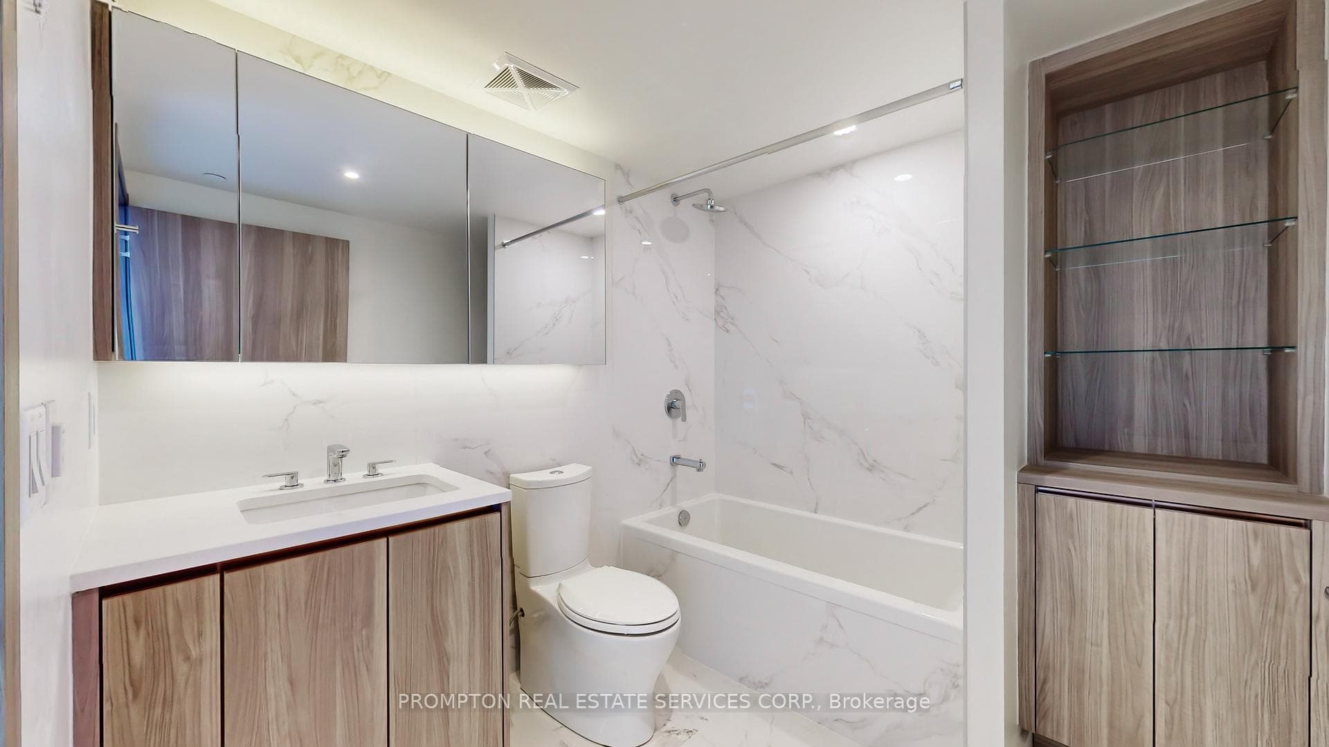 85 McMahon Drive Unit 2705 photo 28