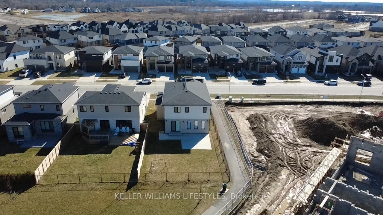 140 CRESTVIEW Drive photo 33