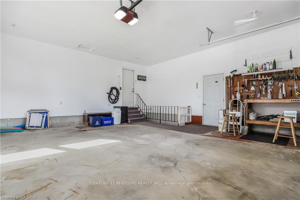 garage