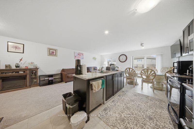 135 Hardcastle Drive Unit 42 photo 15