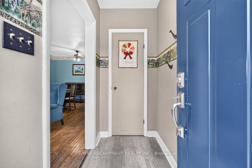 795 Drury Lane photo 4