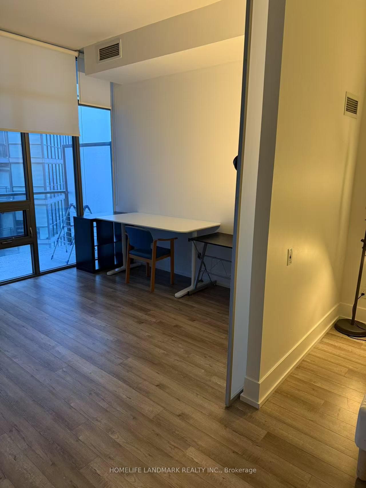 33 Charles Street Unit 4210 photo 7