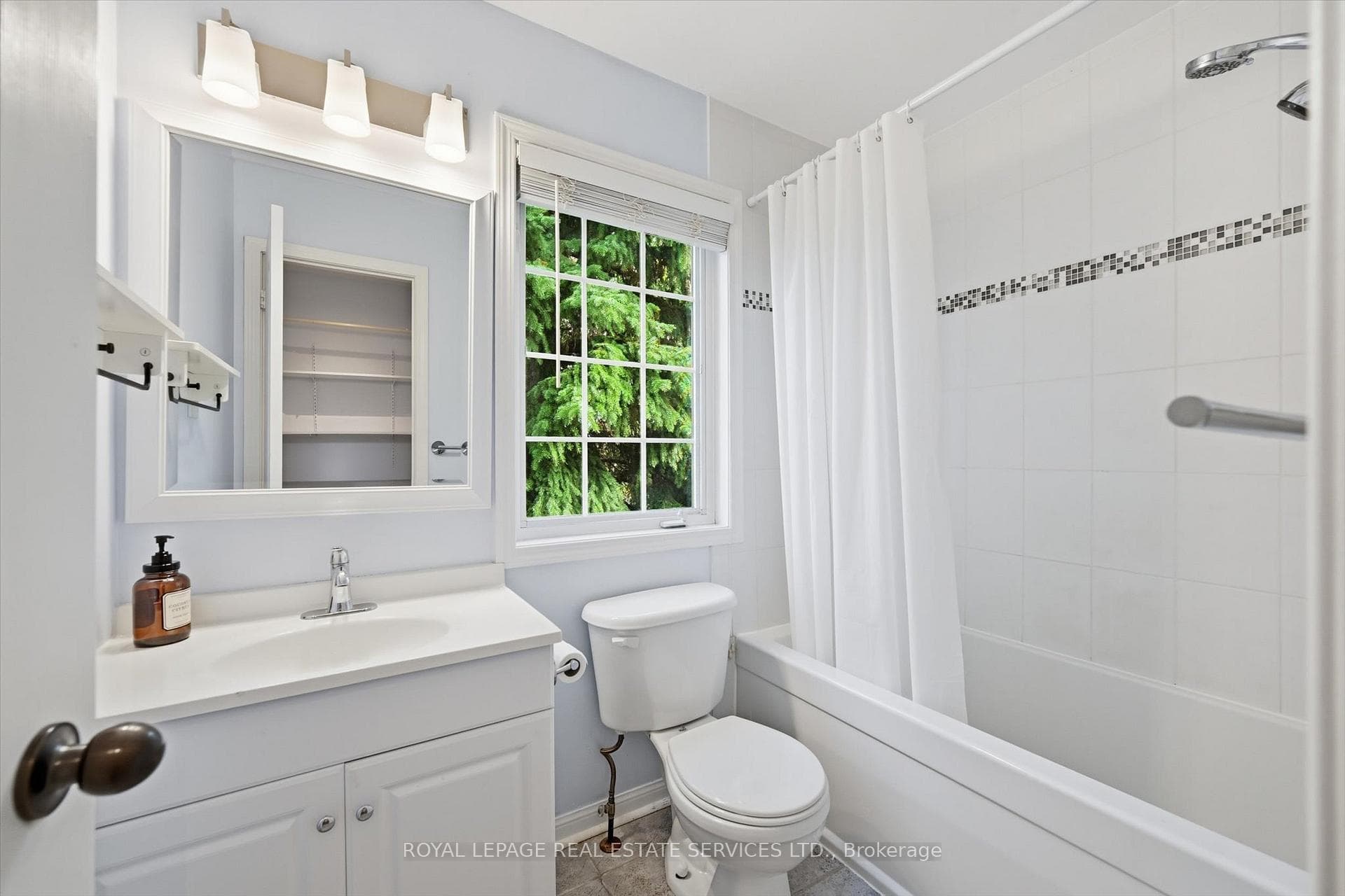 Spa-Inspired Four-Piece Primary Ensuite
