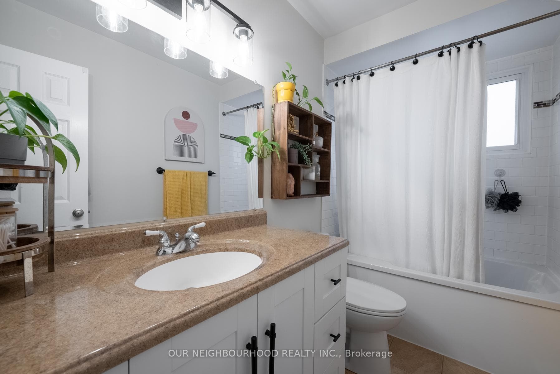 Upper Bathroom