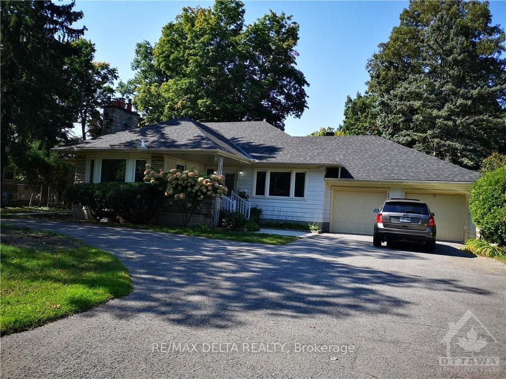 2224 ALTA VISTA Drive photo 1