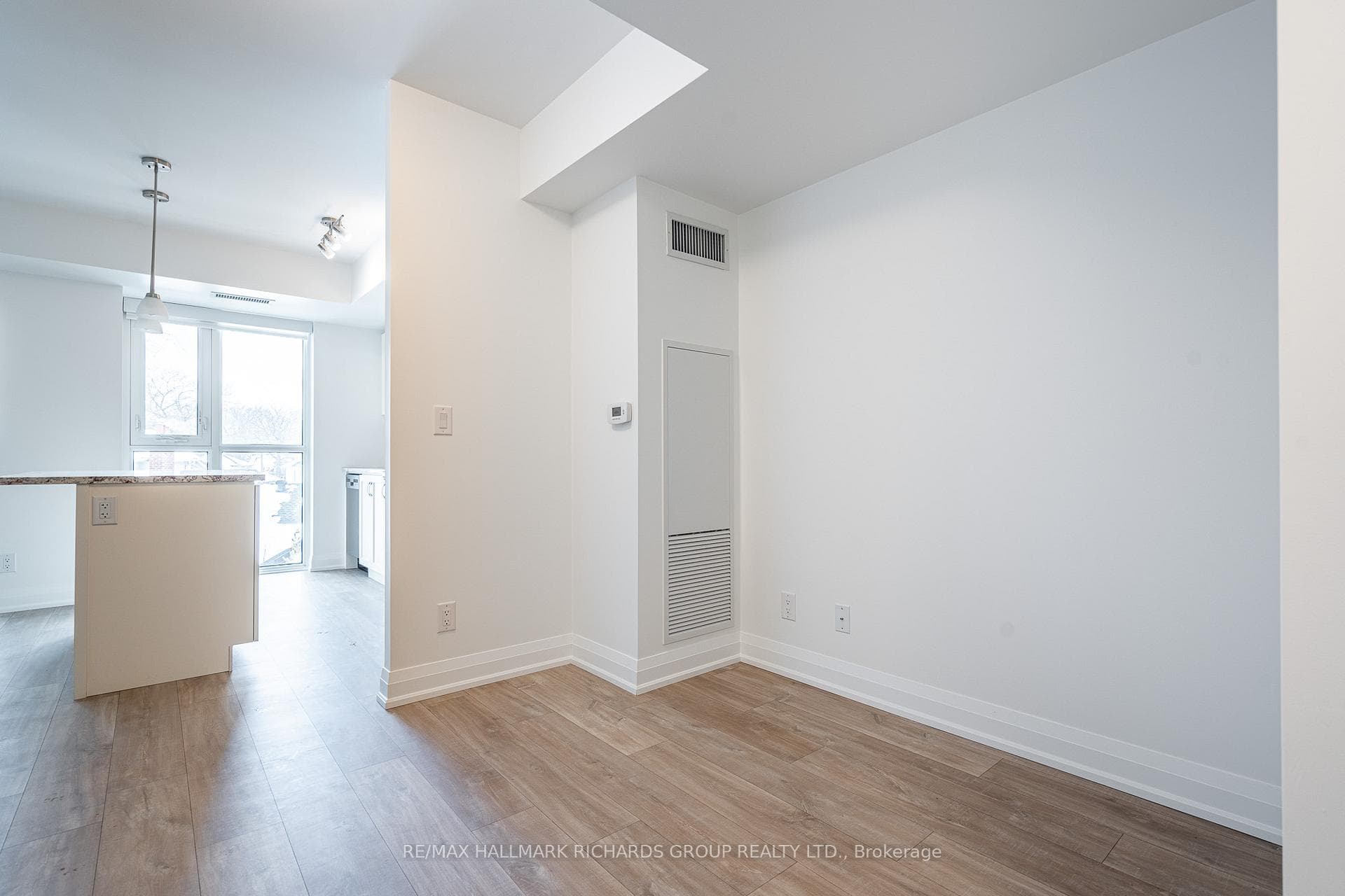 1400 Kingston Road Unit 205 photo 5