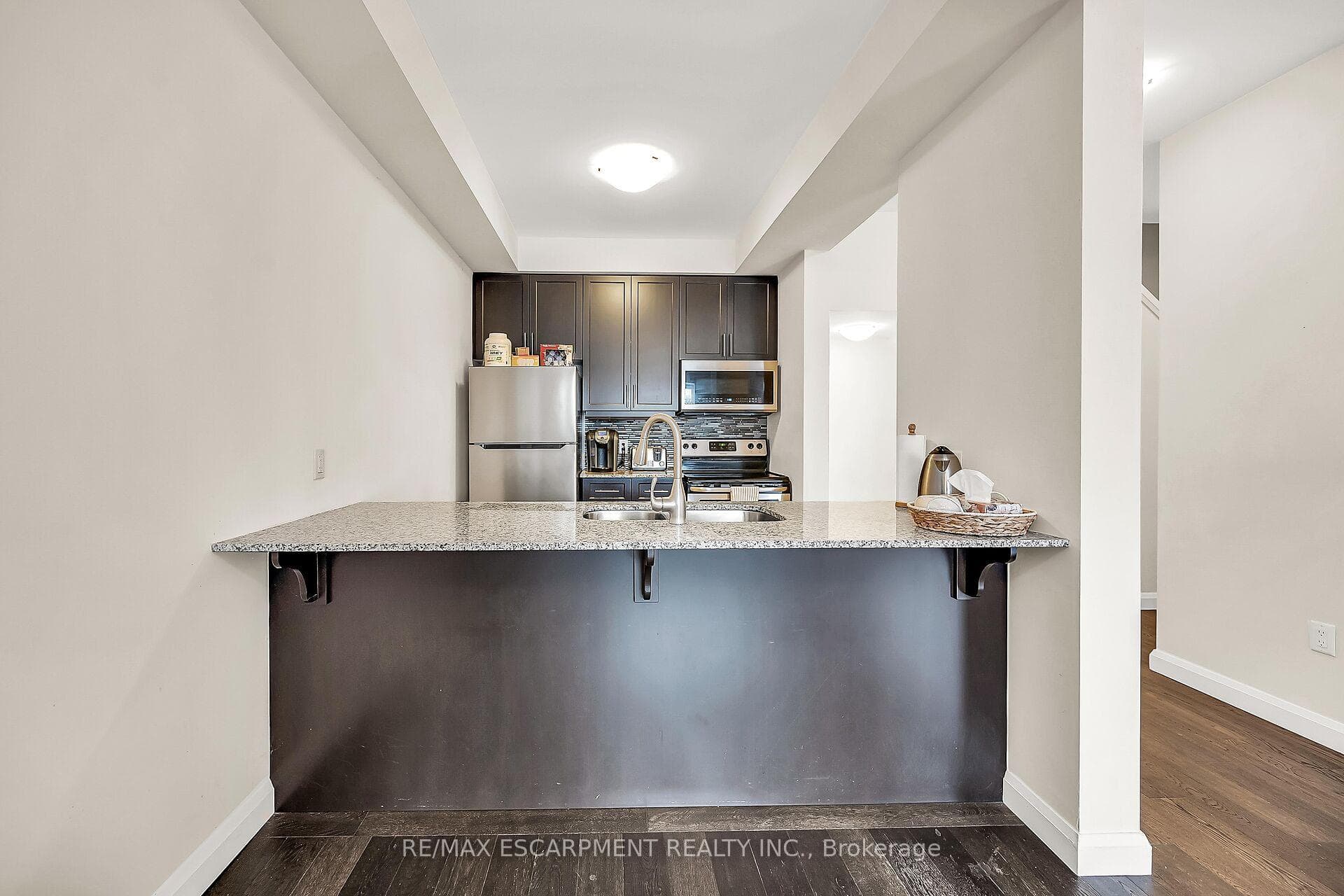 1169 Garner Road Unit 17 photo 13