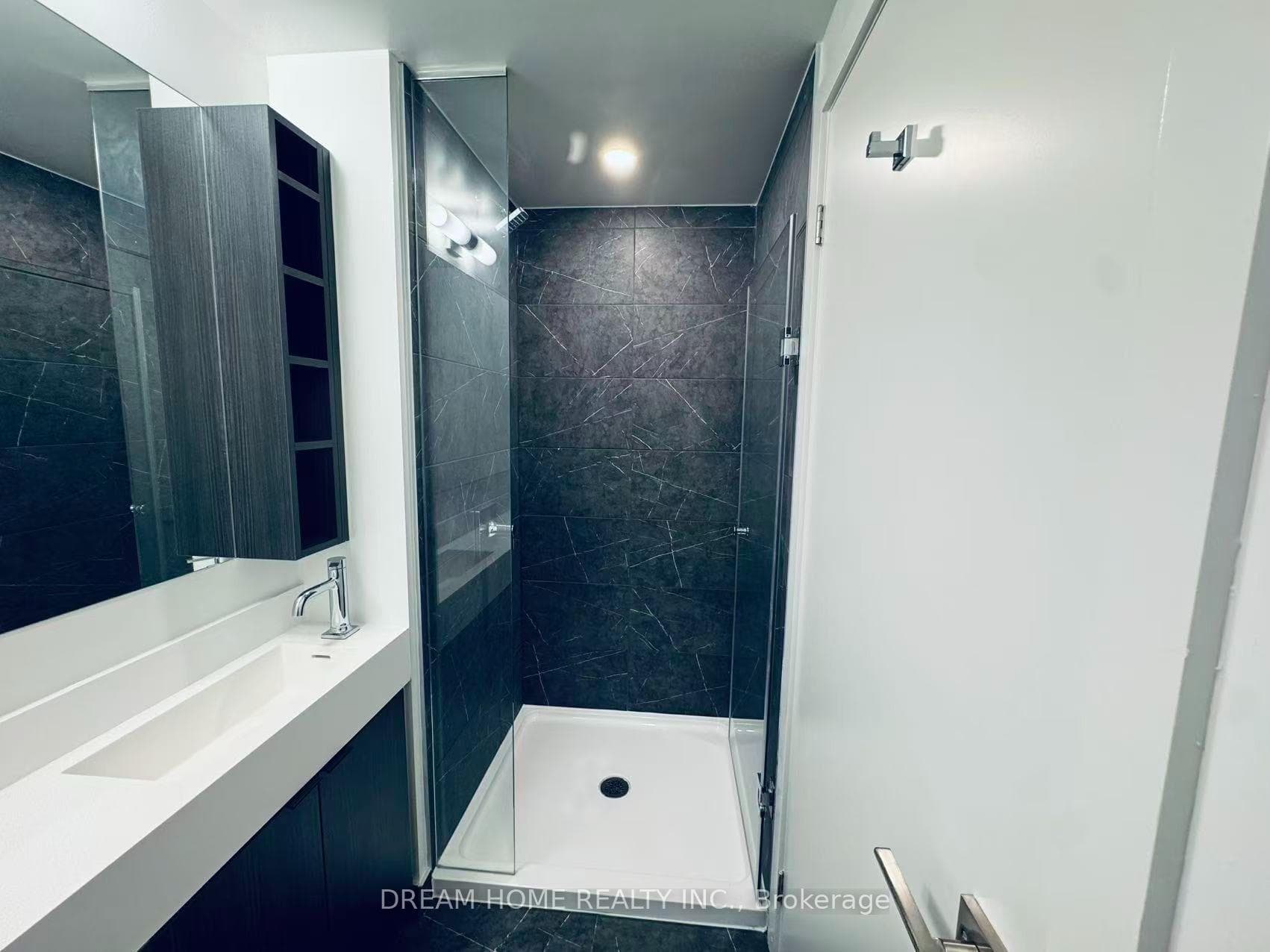 252 Church Street Unit 5603 photo 10
