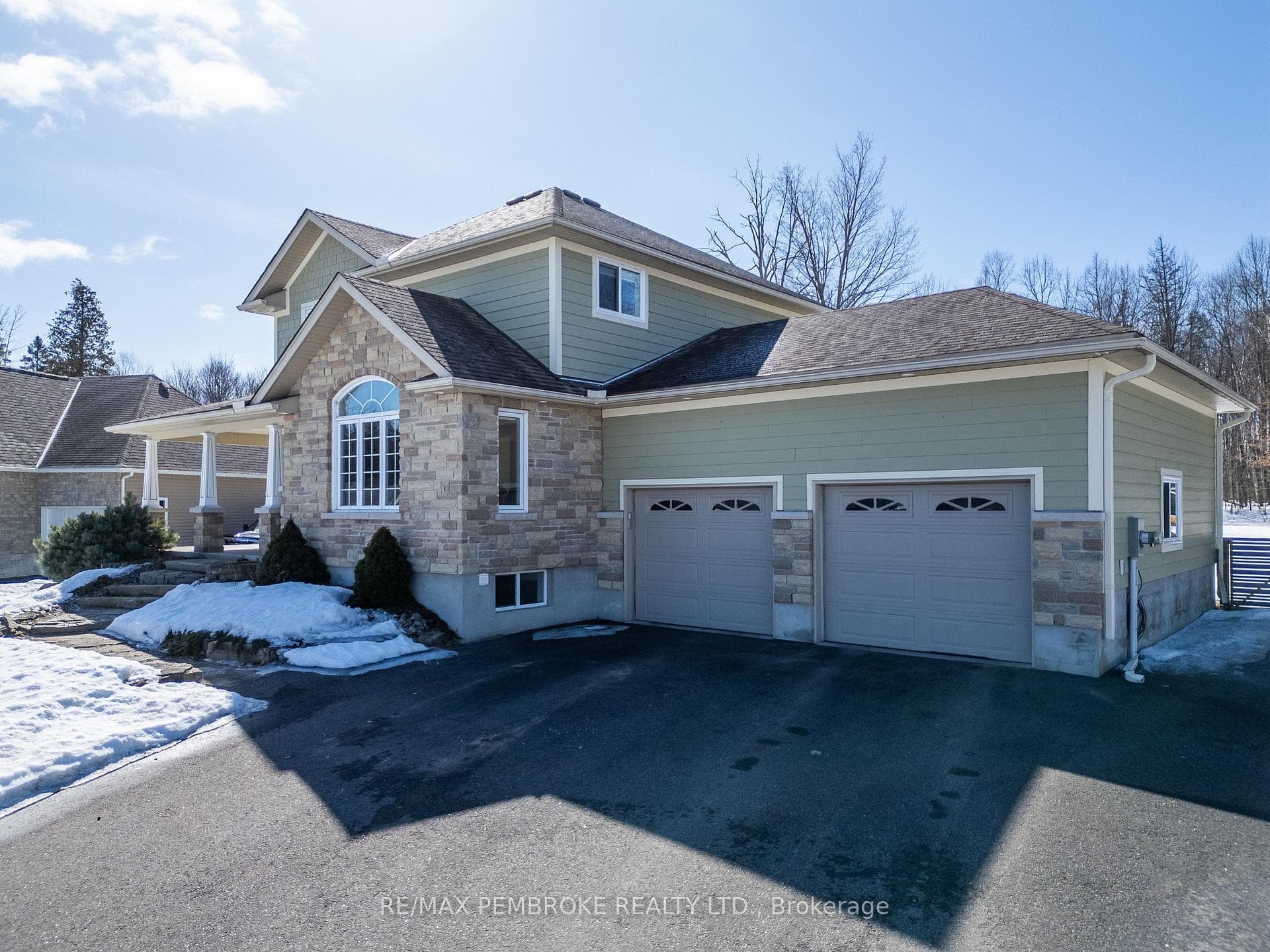 63 Heron Drive photo 4