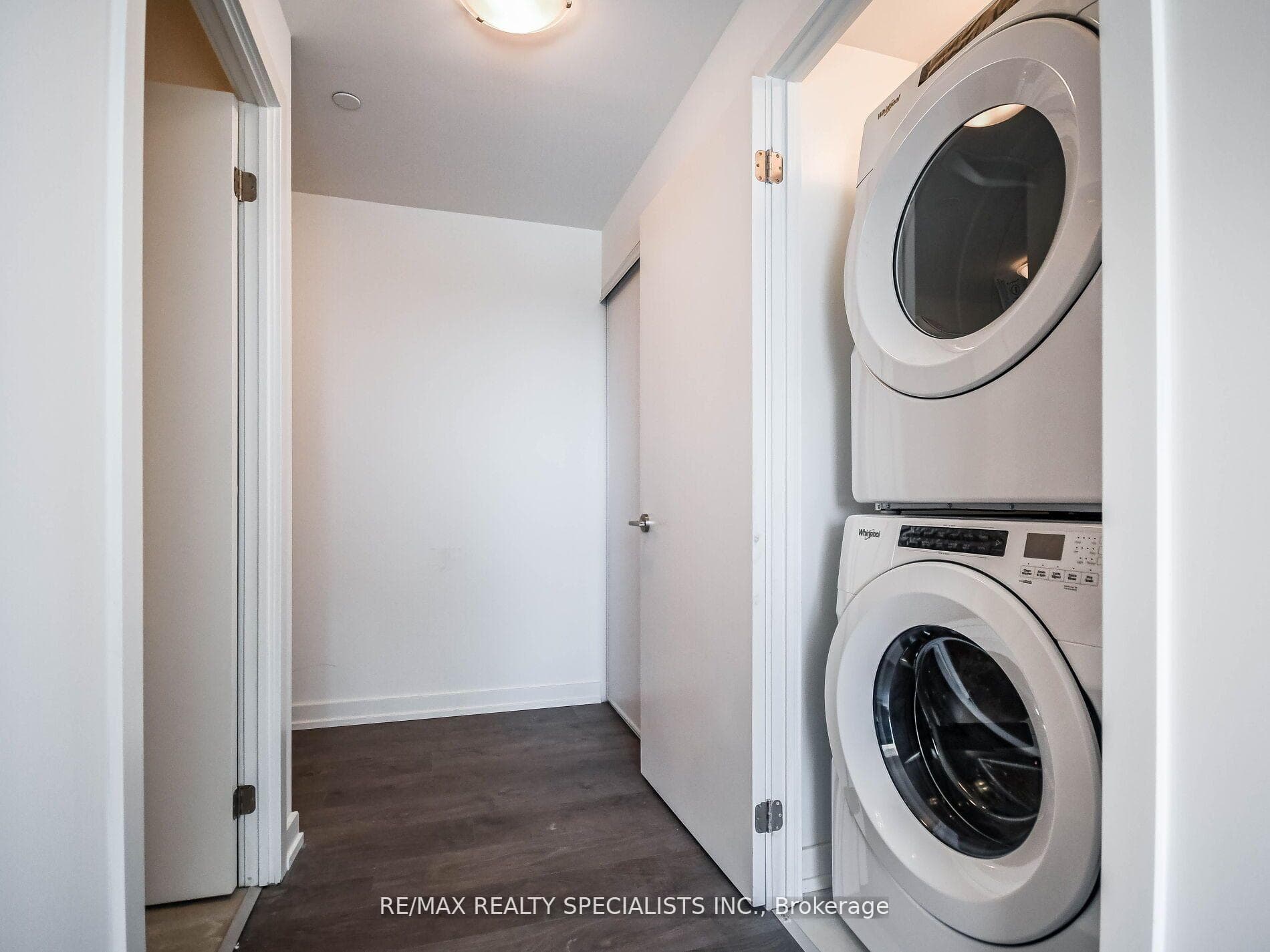 55 DUKE Street Unit 1008 photo 5