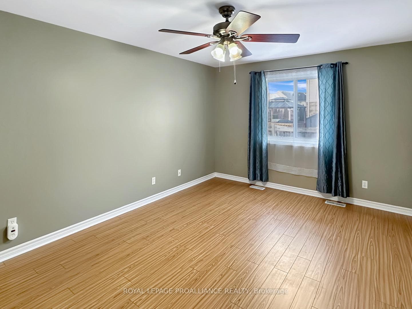 53 Sarah Court photo 18