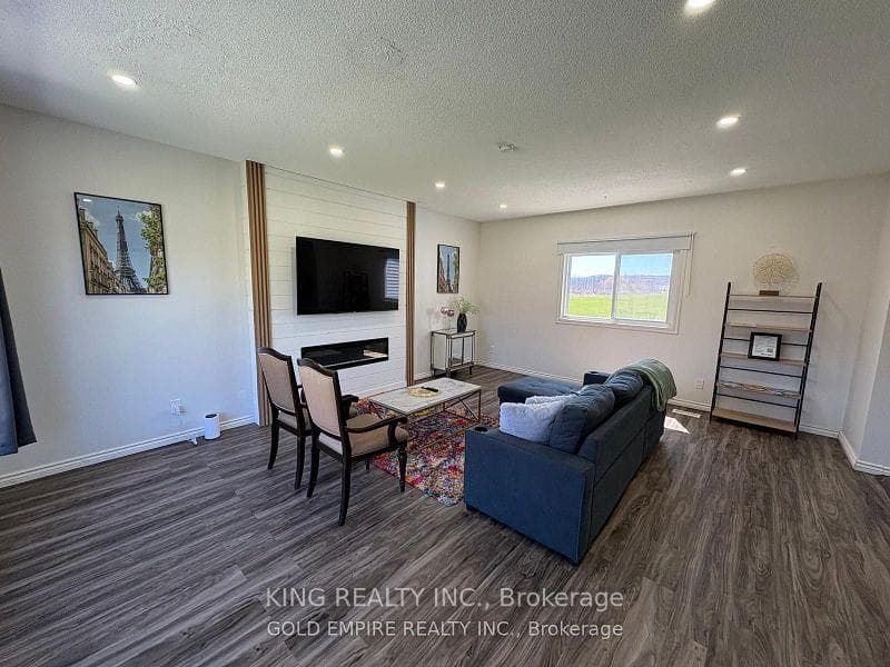 4266 Greenlane Road photo 14