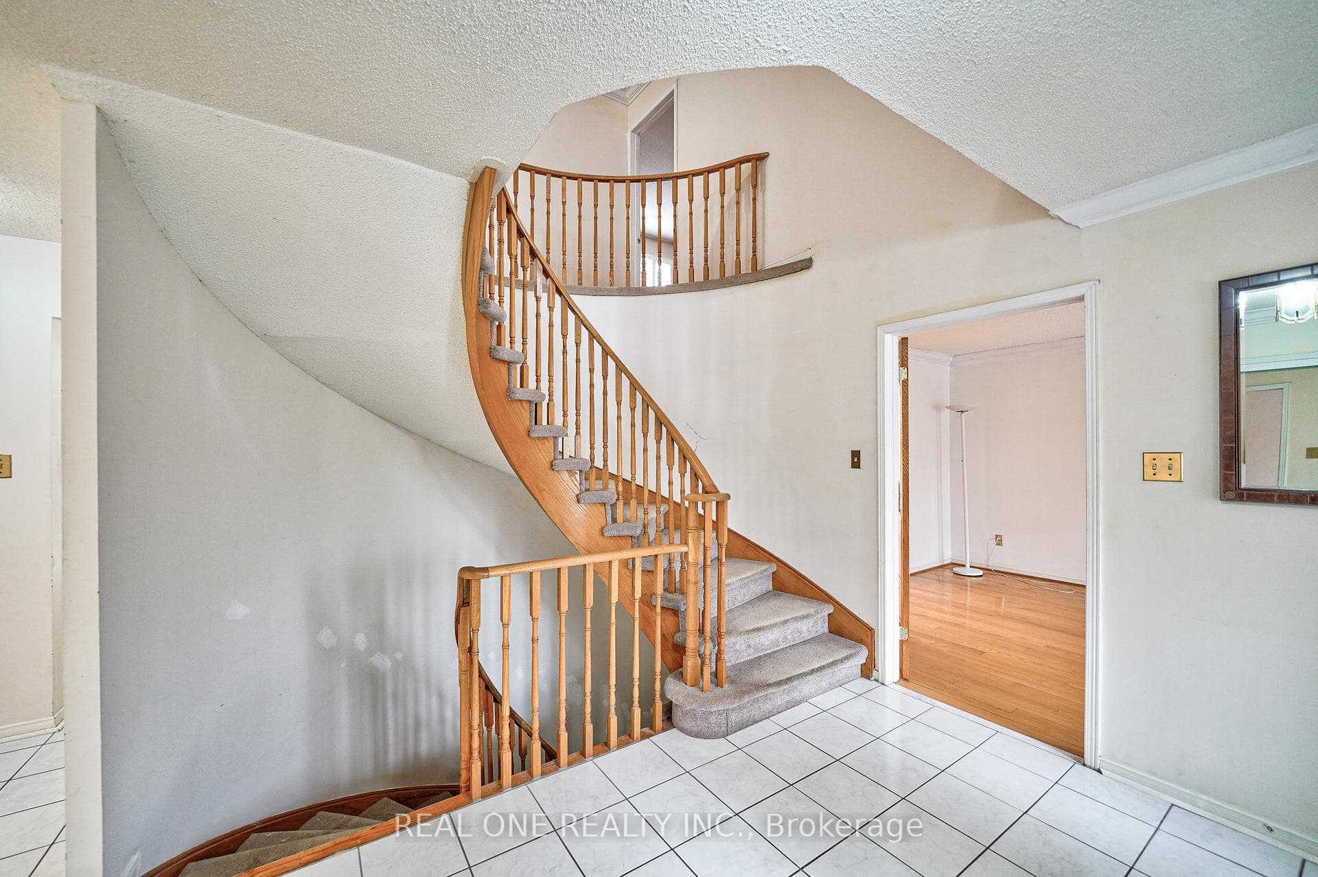 12 Burt Drive photo 6