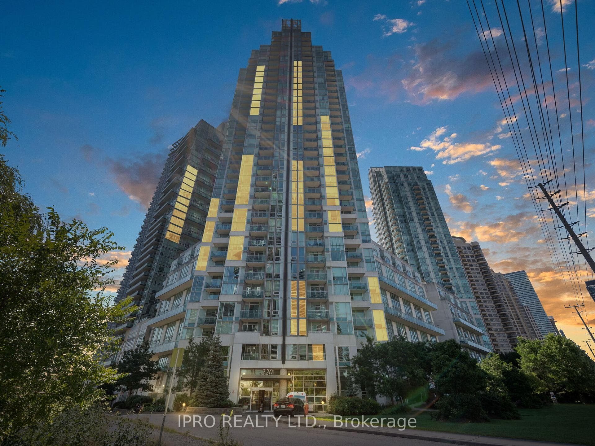 220 Burnhamthorpe Road Unit 2801 photo 32