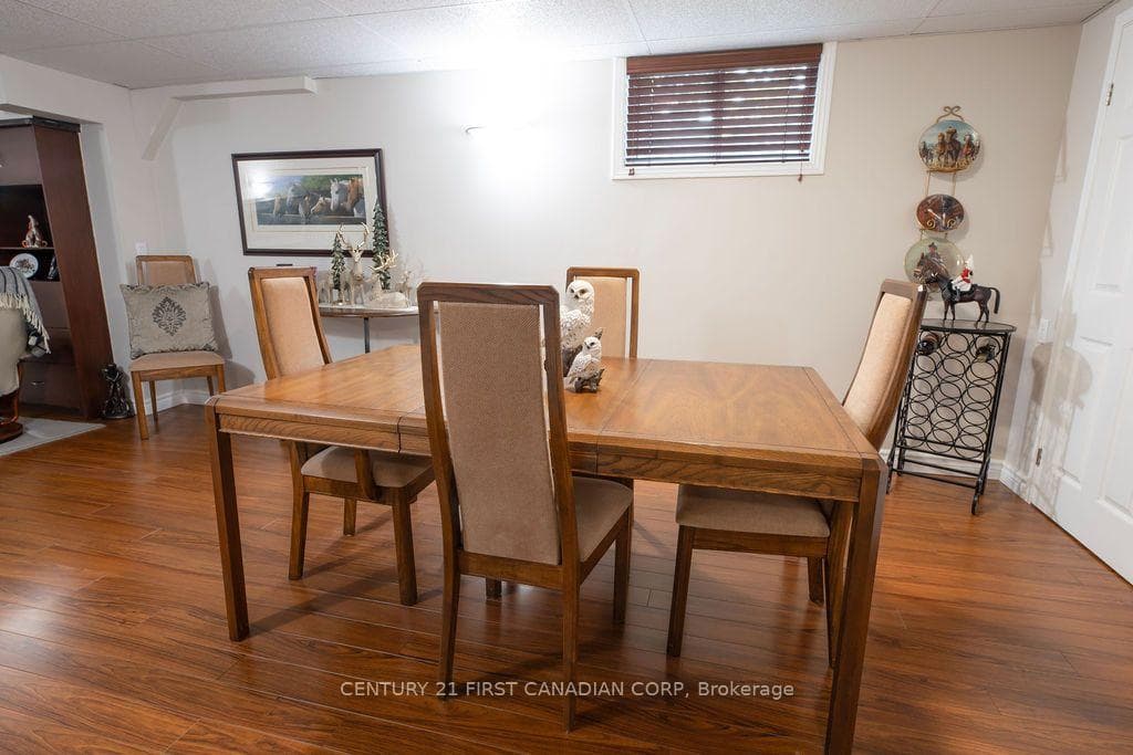 252 Rapley Street photo 19