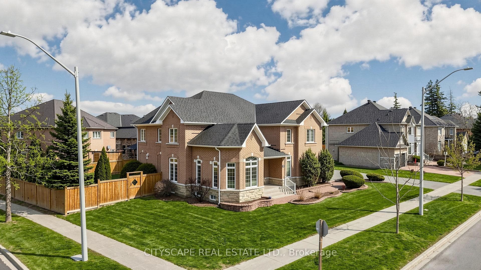 5 Lemsford Drive photo 44