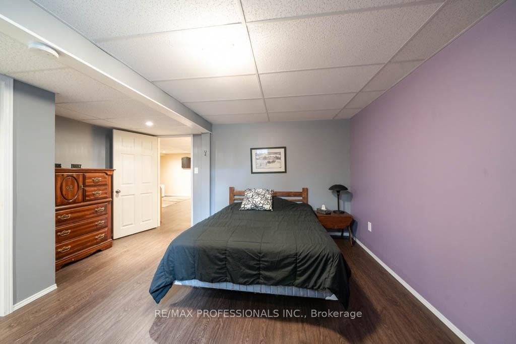 121 Gabriel Lane photo 16