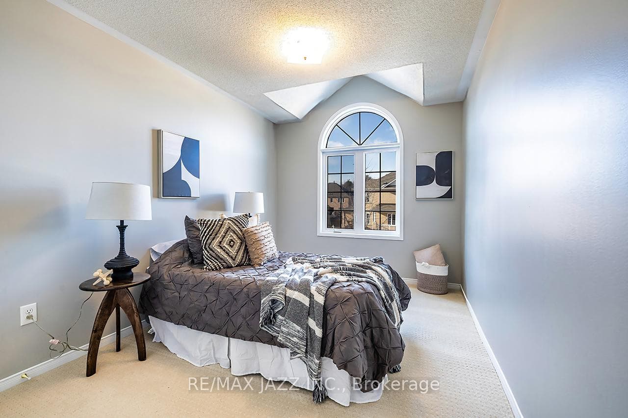 25 Summerside Avenue photo 19