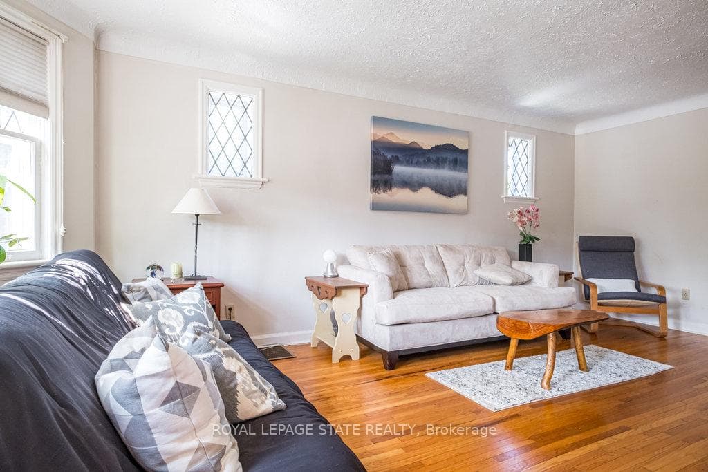 170 Parkview Drive photo 5