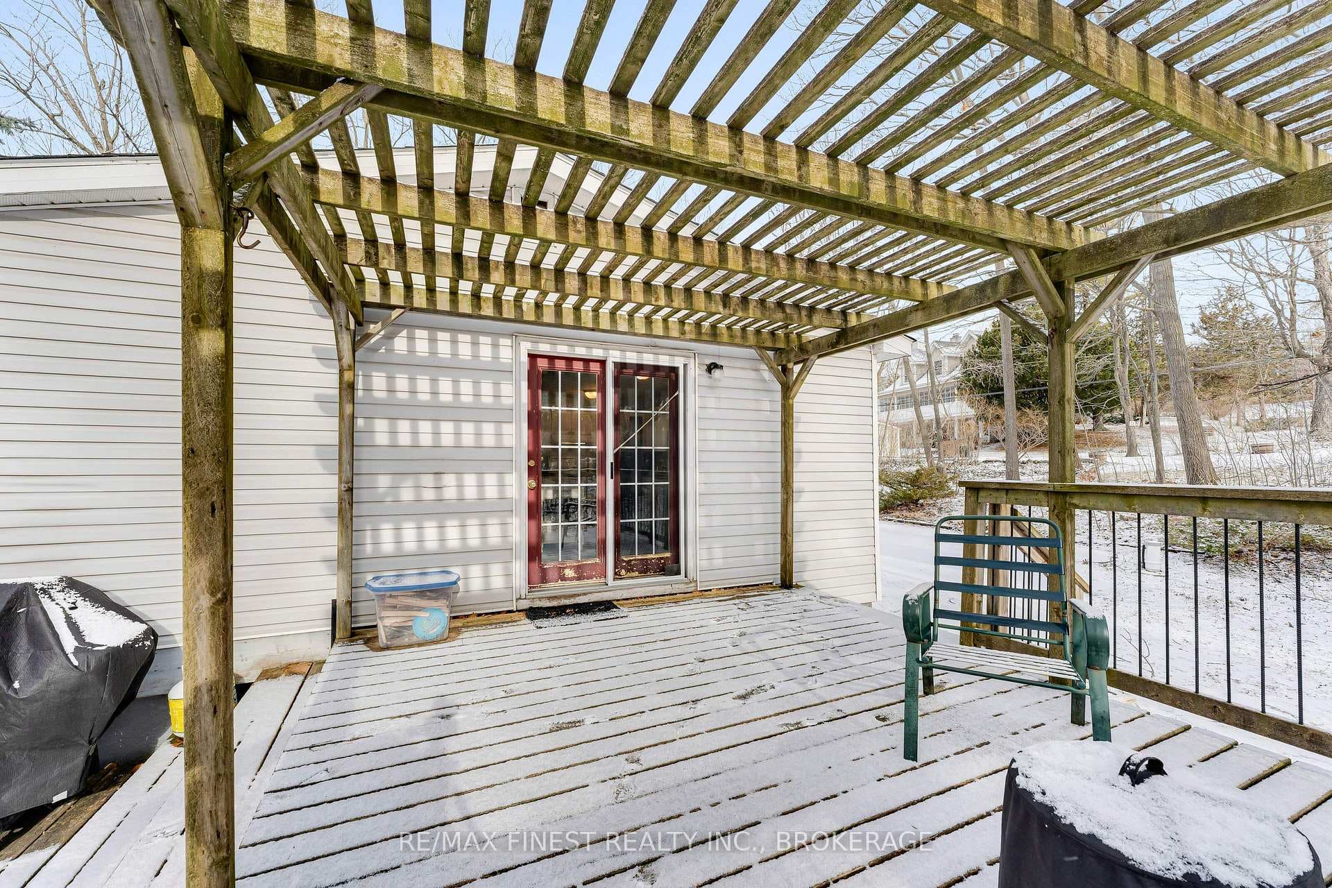 9 Mallard Lane photo 38