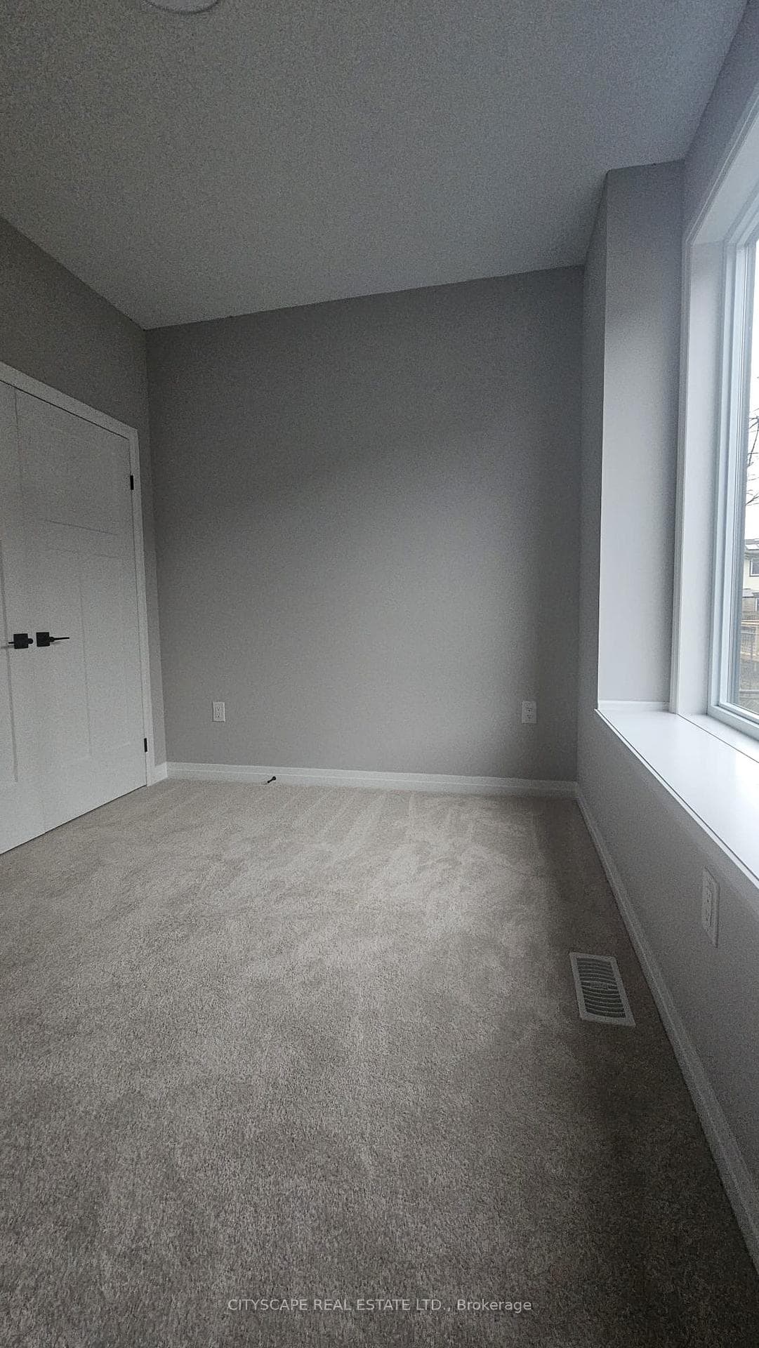 264 Blair Road Unit 4 photo 6