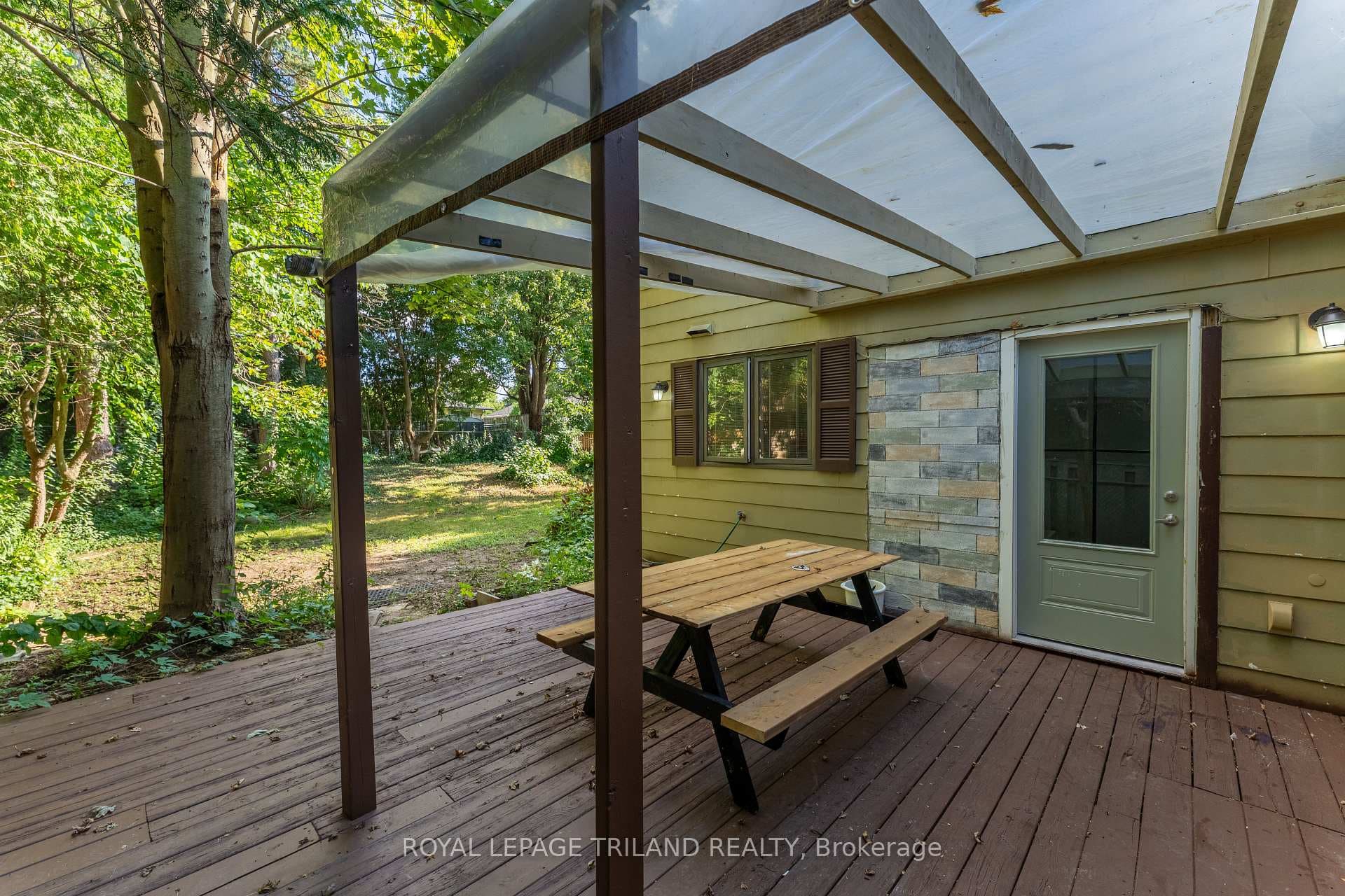 11 Crabtree Avenue photo 28