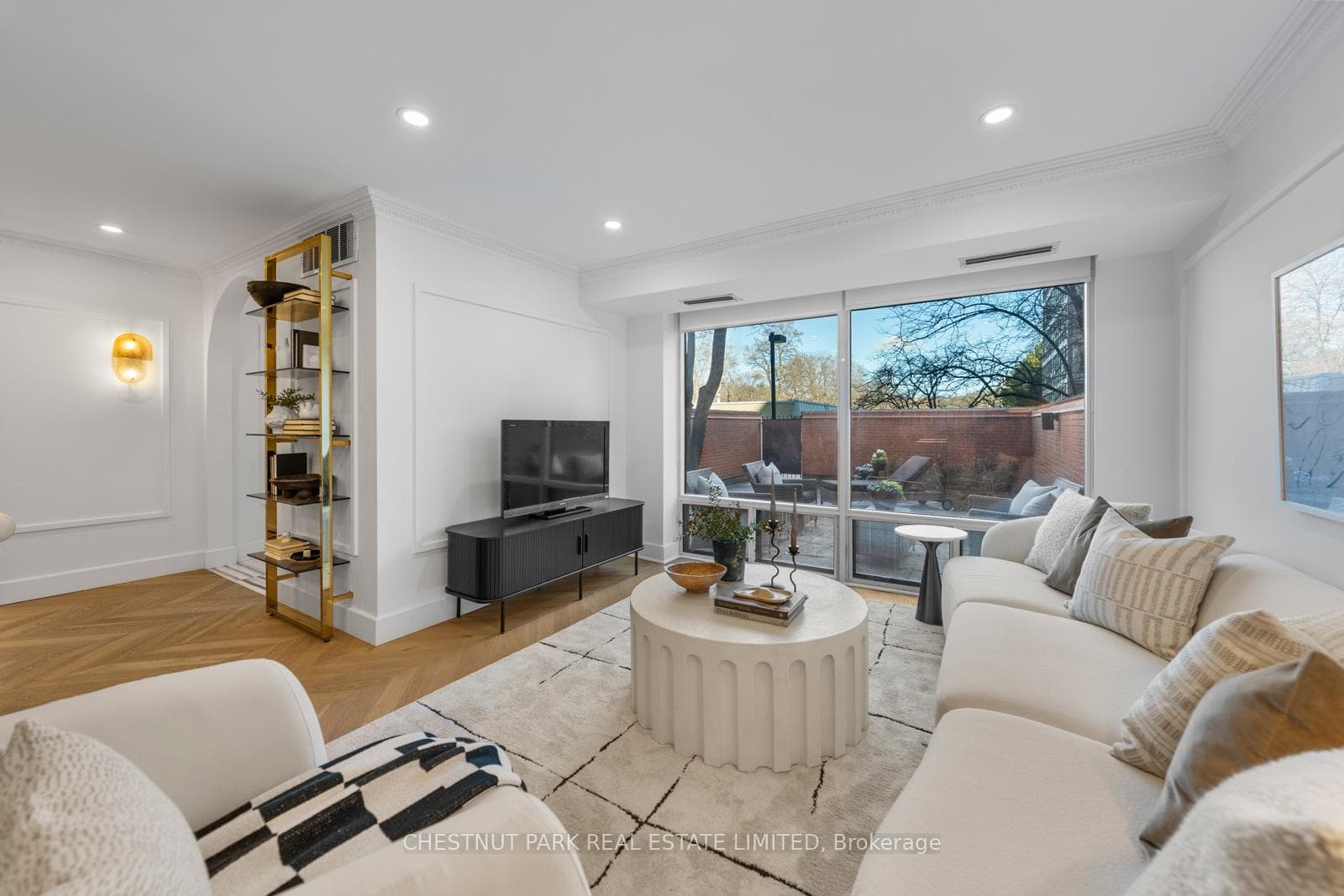 260 Heath Street Unit TH13 photo 16