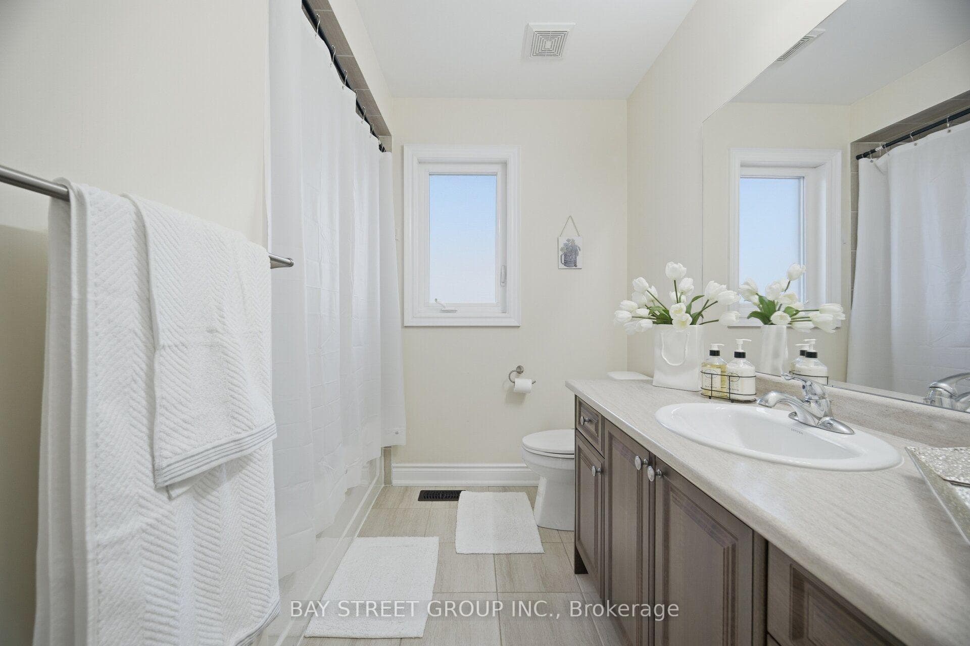 66 Milby Crescent photo 18