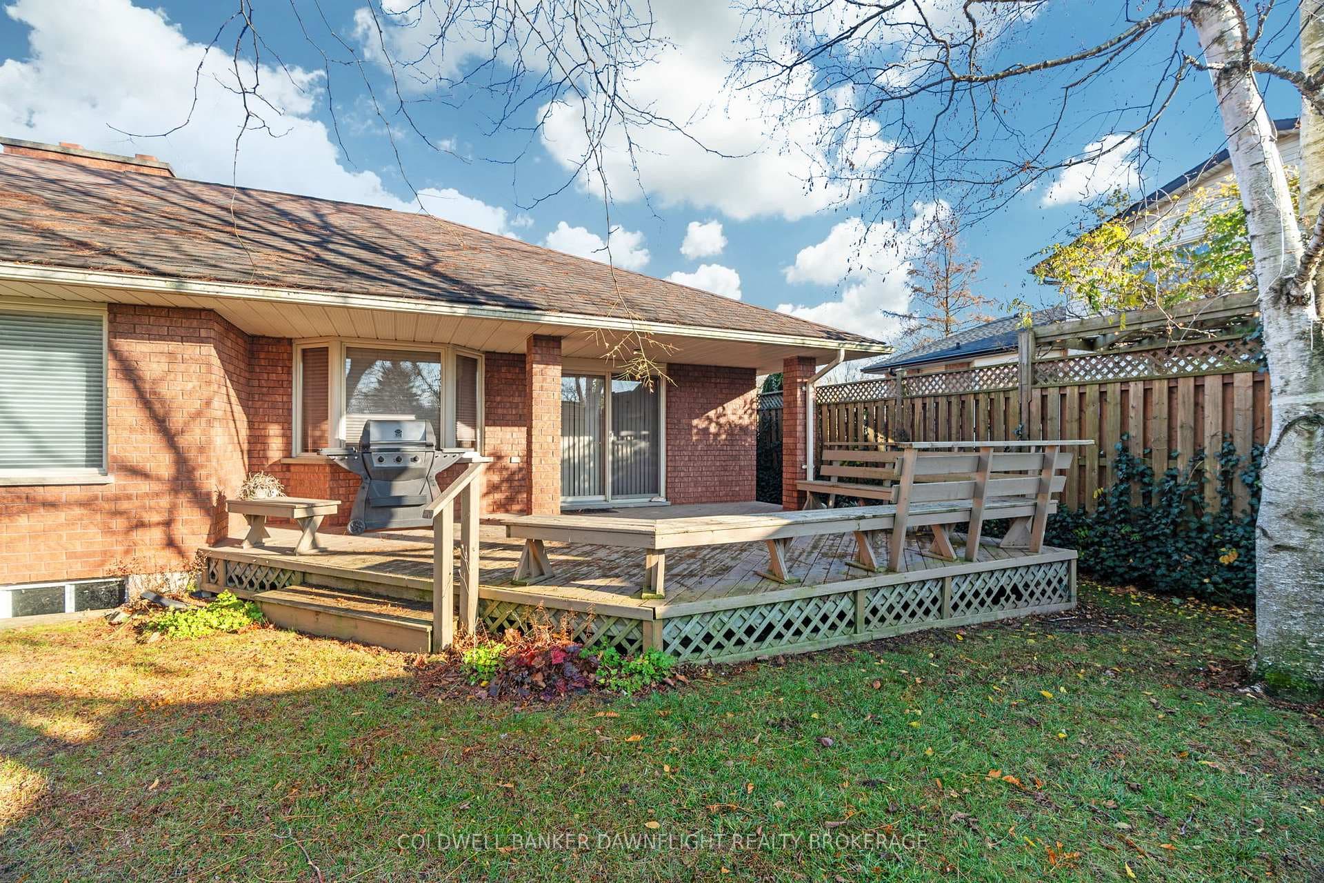 225 Eastern Avenue photo 35