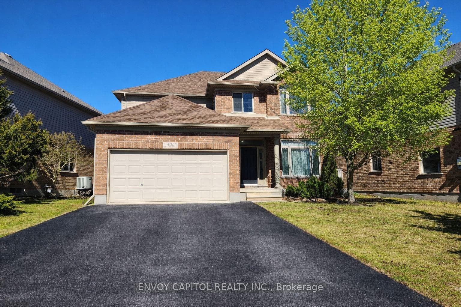 402 Palamino Place photo 1