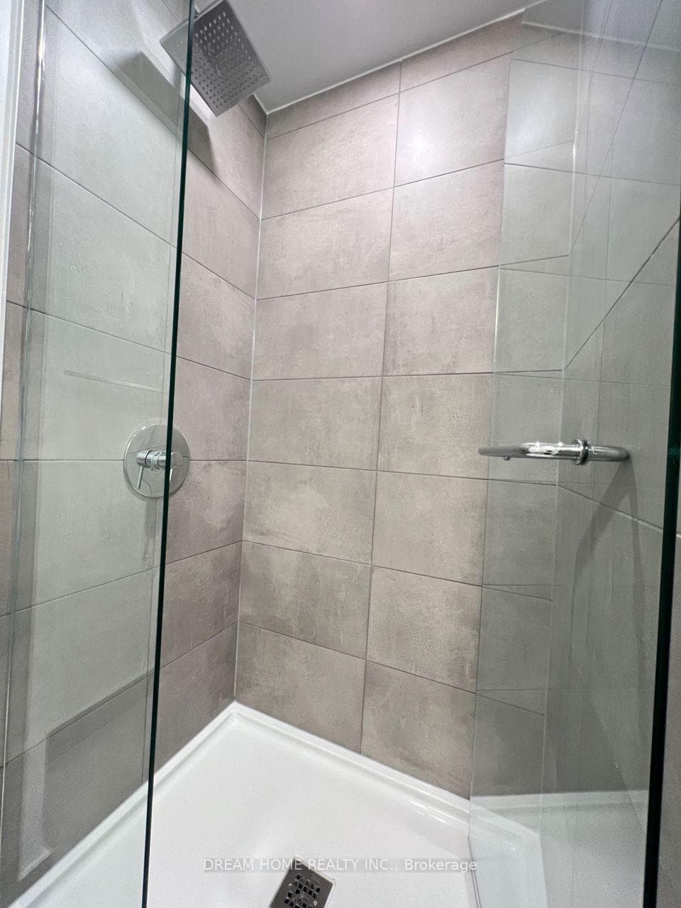 8 Wellesley Street Unit 4711 photo 19