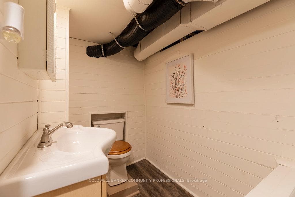 279 Macnab Street photo 33