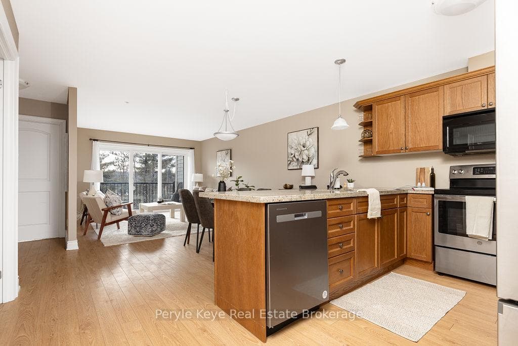 10B Kimberley Avenue Unit GL6 photo 12
