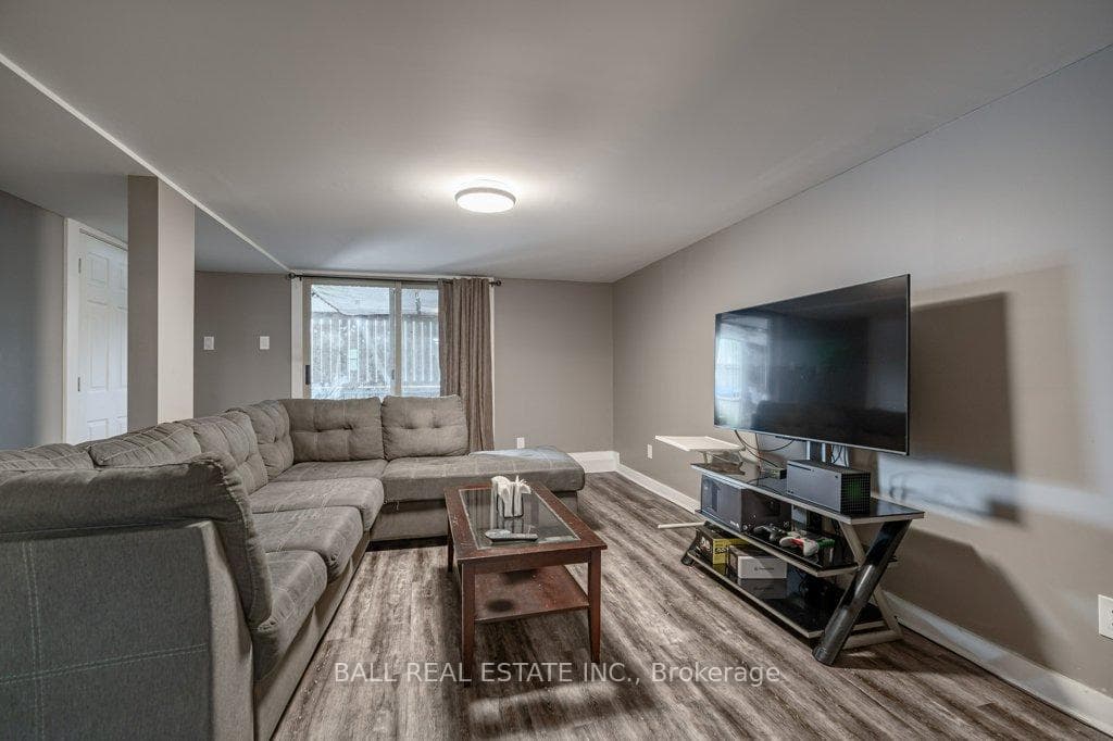 31 Coyle Crescent photo 22