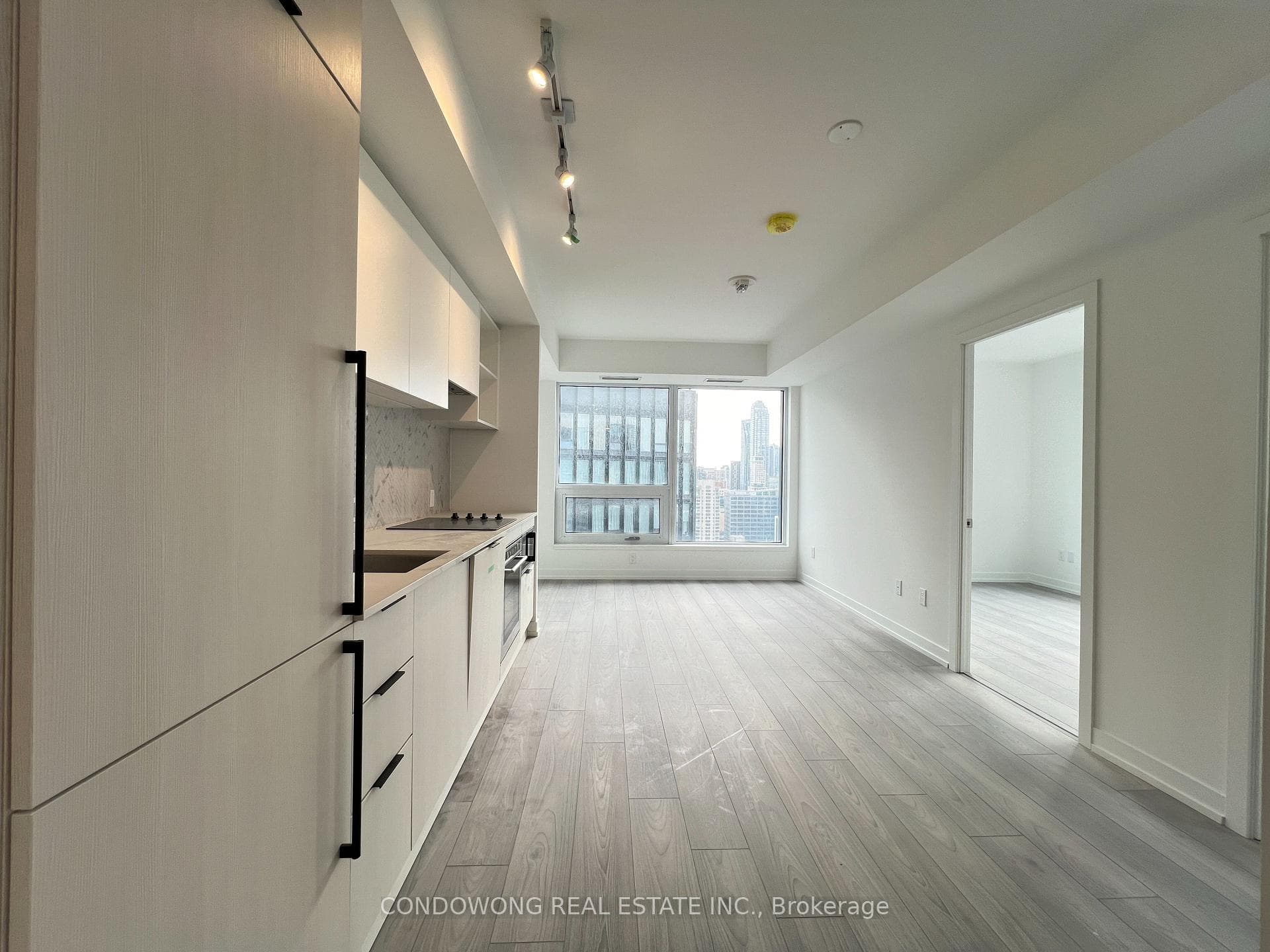 82 Dalhousie Street Unit 2907 photo 2