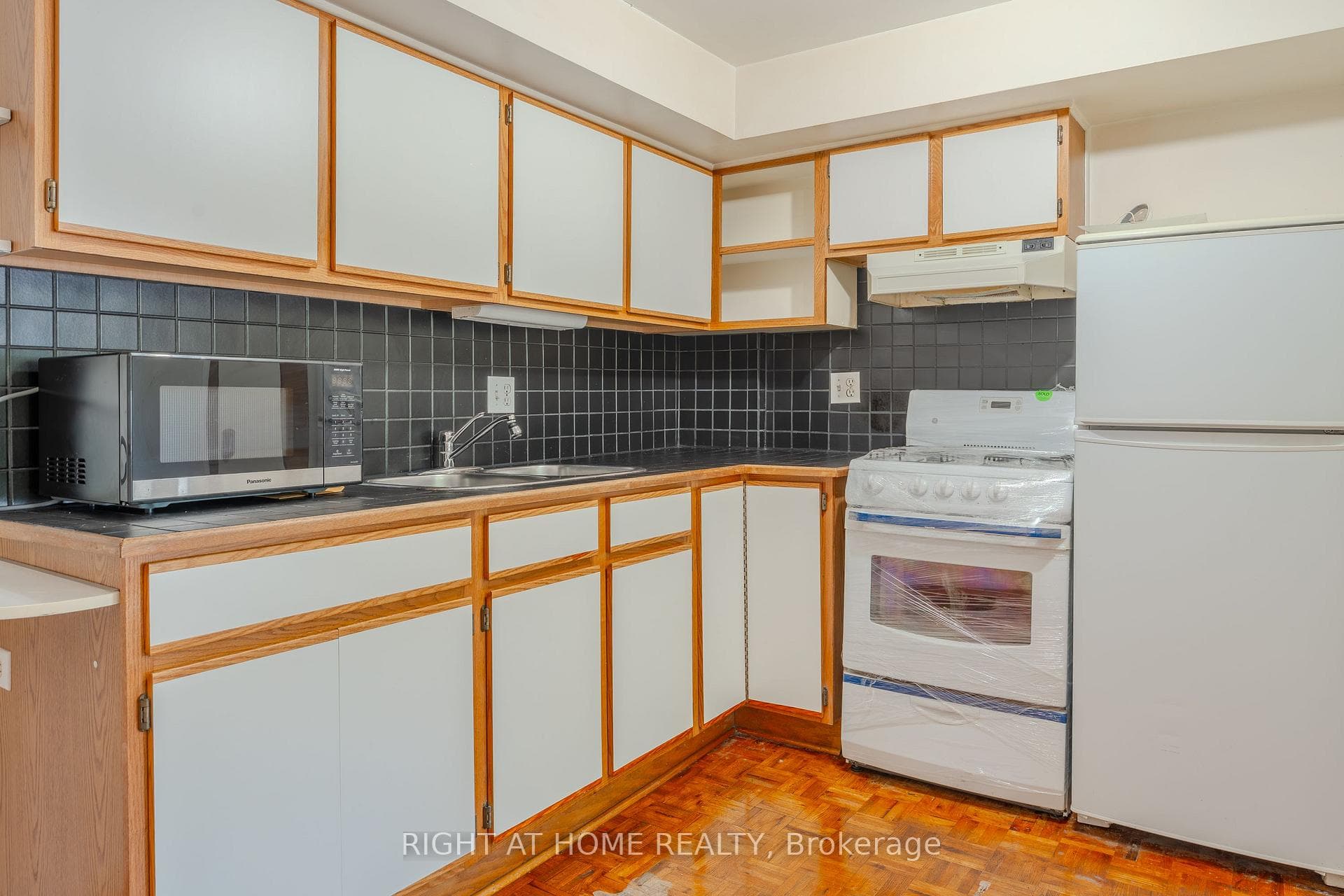 426 Seaton Drive photo 6