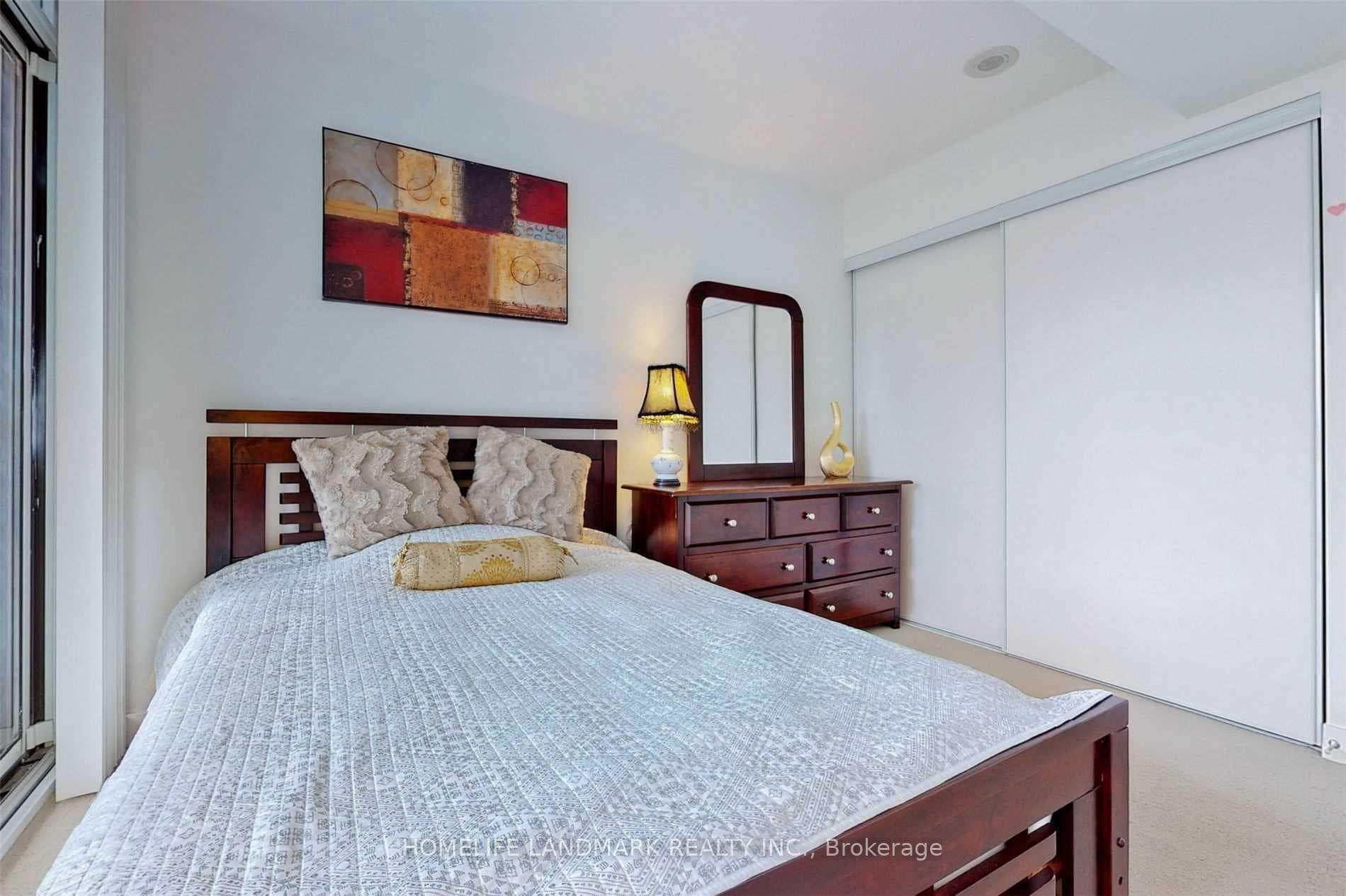 33 Singer Court Unit 706 photo 26