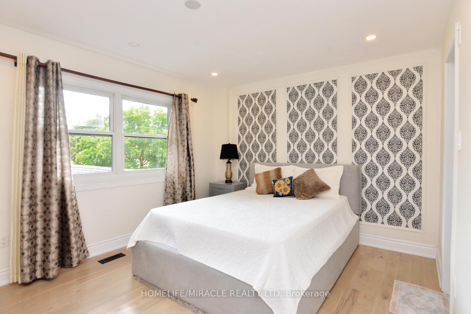80 Jill Crescent photo 23