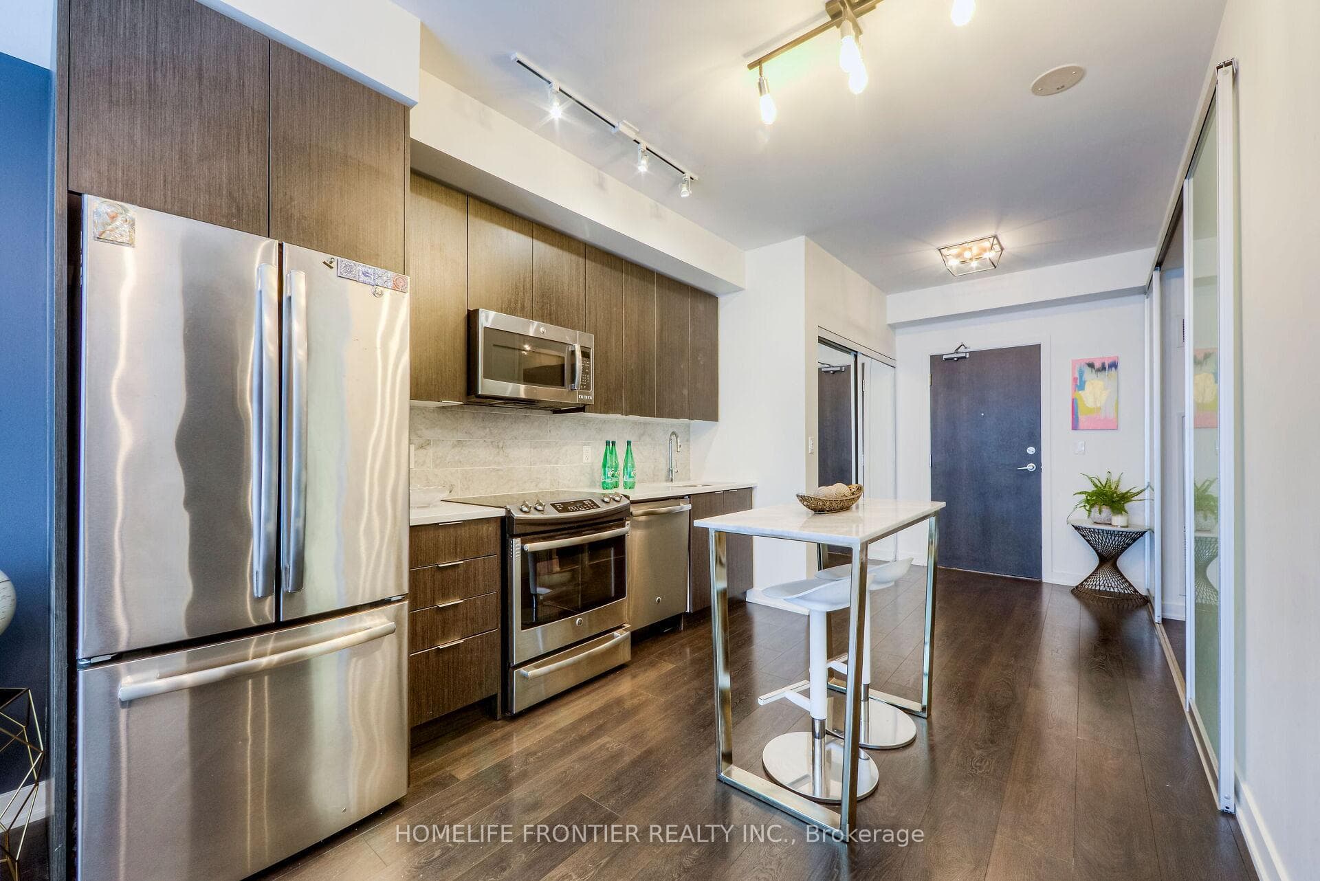 50 Bruyeres Mews Unit 320 photo 12
