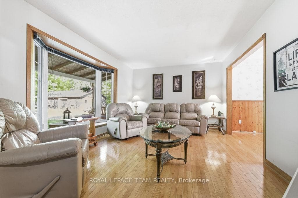 7 Simmons Drive photo 11