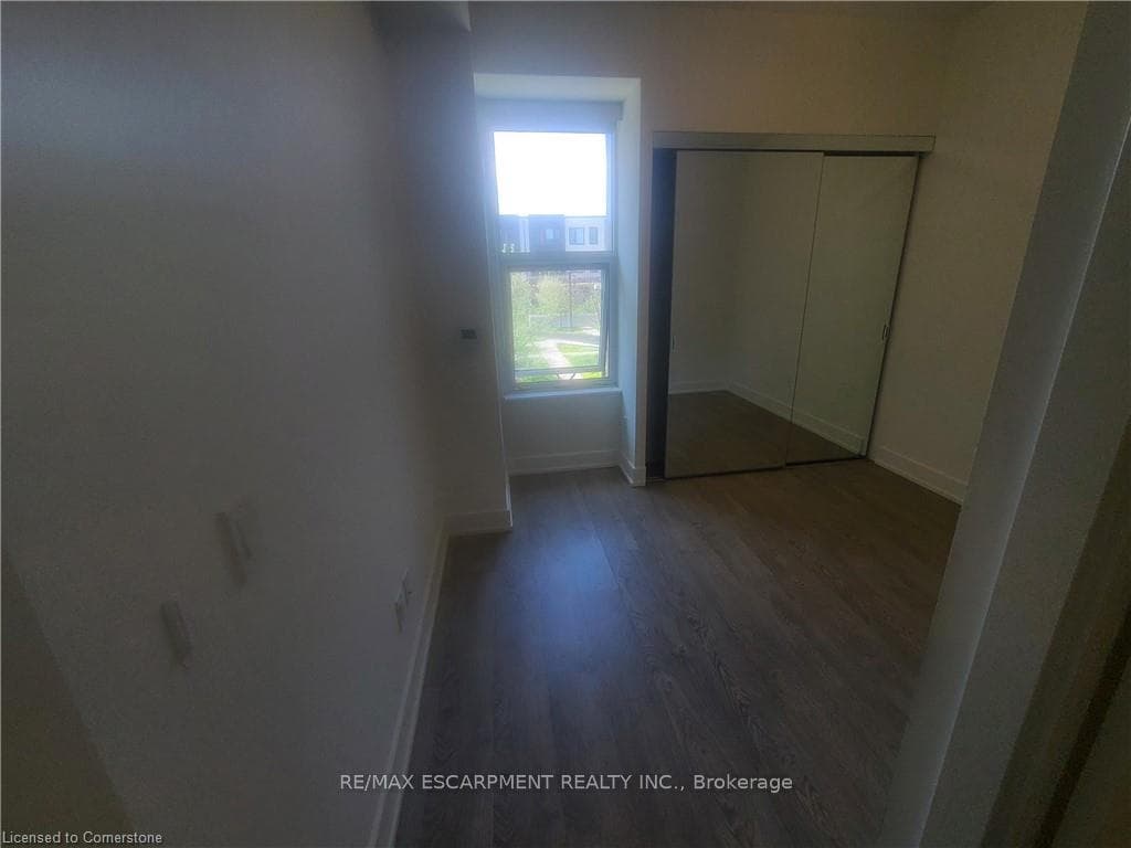 80 Vanauley Street Unit 120 photo 9